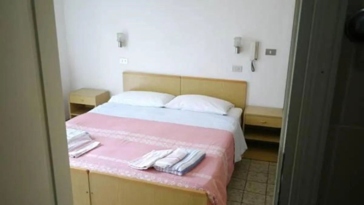 Hotel Villa Del Prato Cucina Romagnola E Possibilita Pacchetto Spiaggia Bellariva Di Rimini